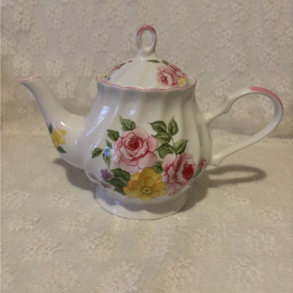 Delton Floral Teapot with Pink and Yellow Roses